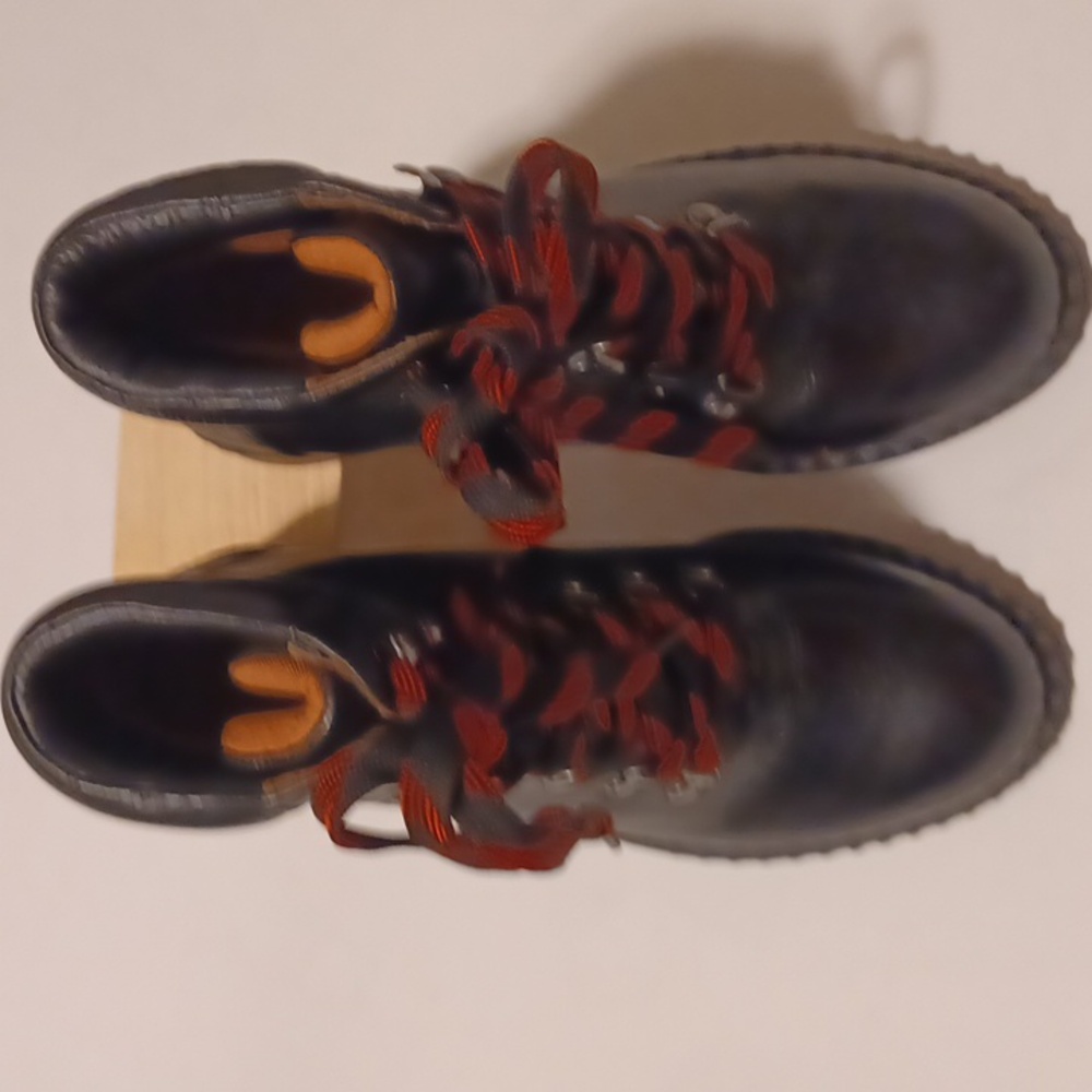 Kenneth Cole Women's Black Leather Lace-up Ankle Booties